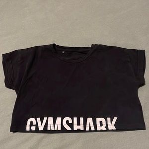 Cropped GymShark Tee